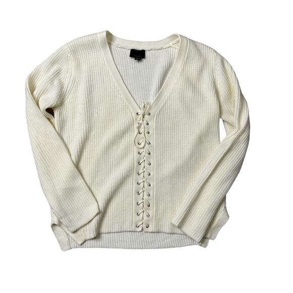 Lumiere Cream Chunky Cable Knit V-Neck Lace Up Sweater Size Medium - Picture 2 of 4